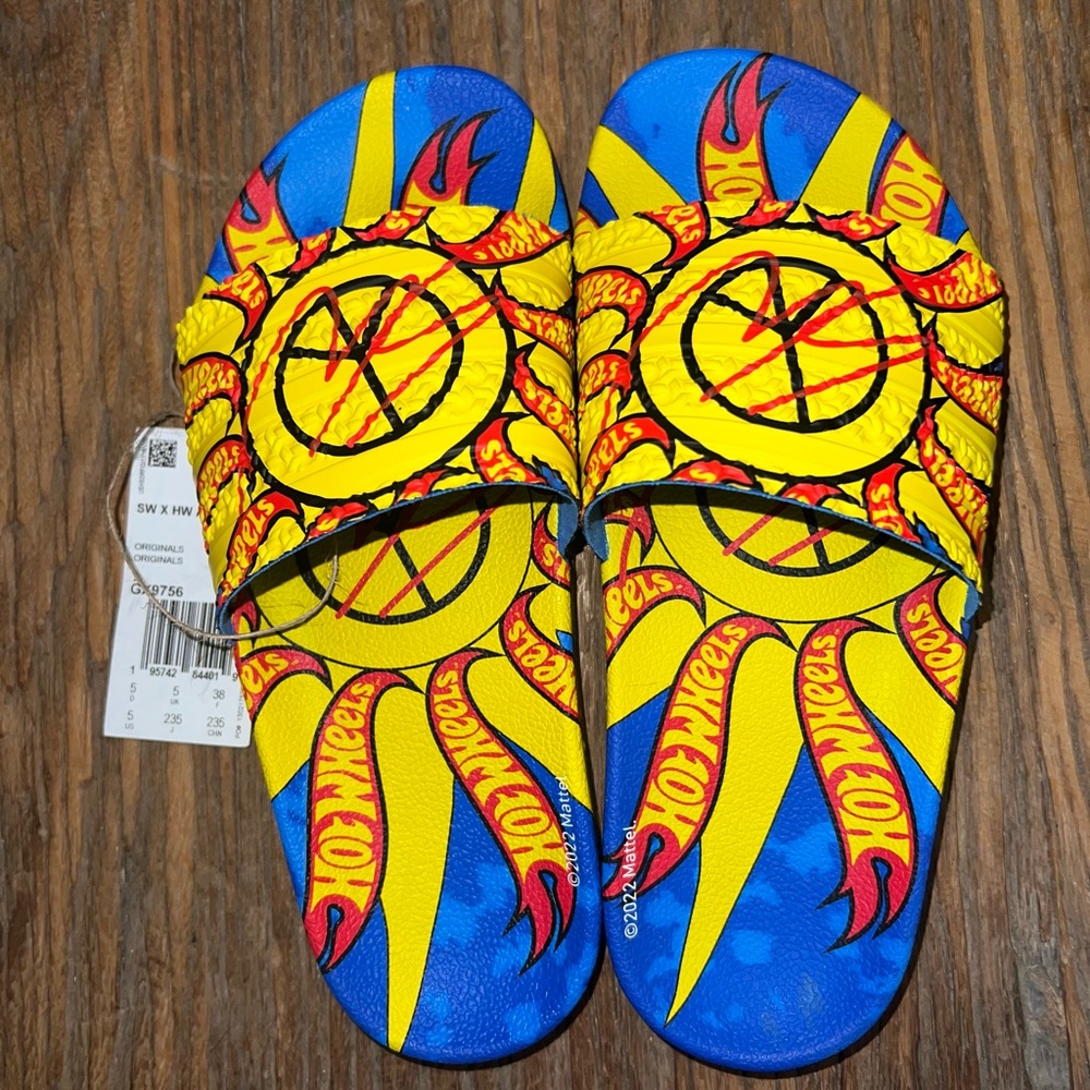 Sean Wotherspoon x Hot Wheels Adilette slides size 5